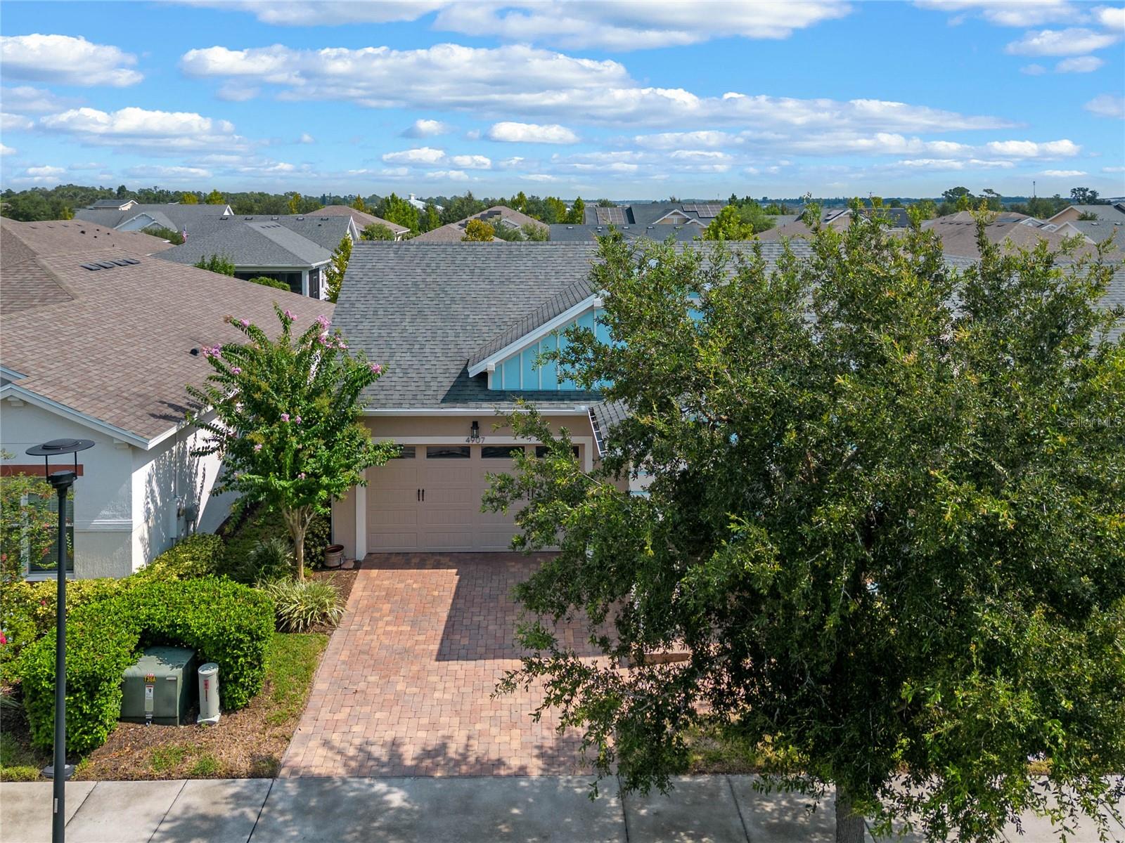 Image 4 of 58 For 4907 Fountainwood Drive