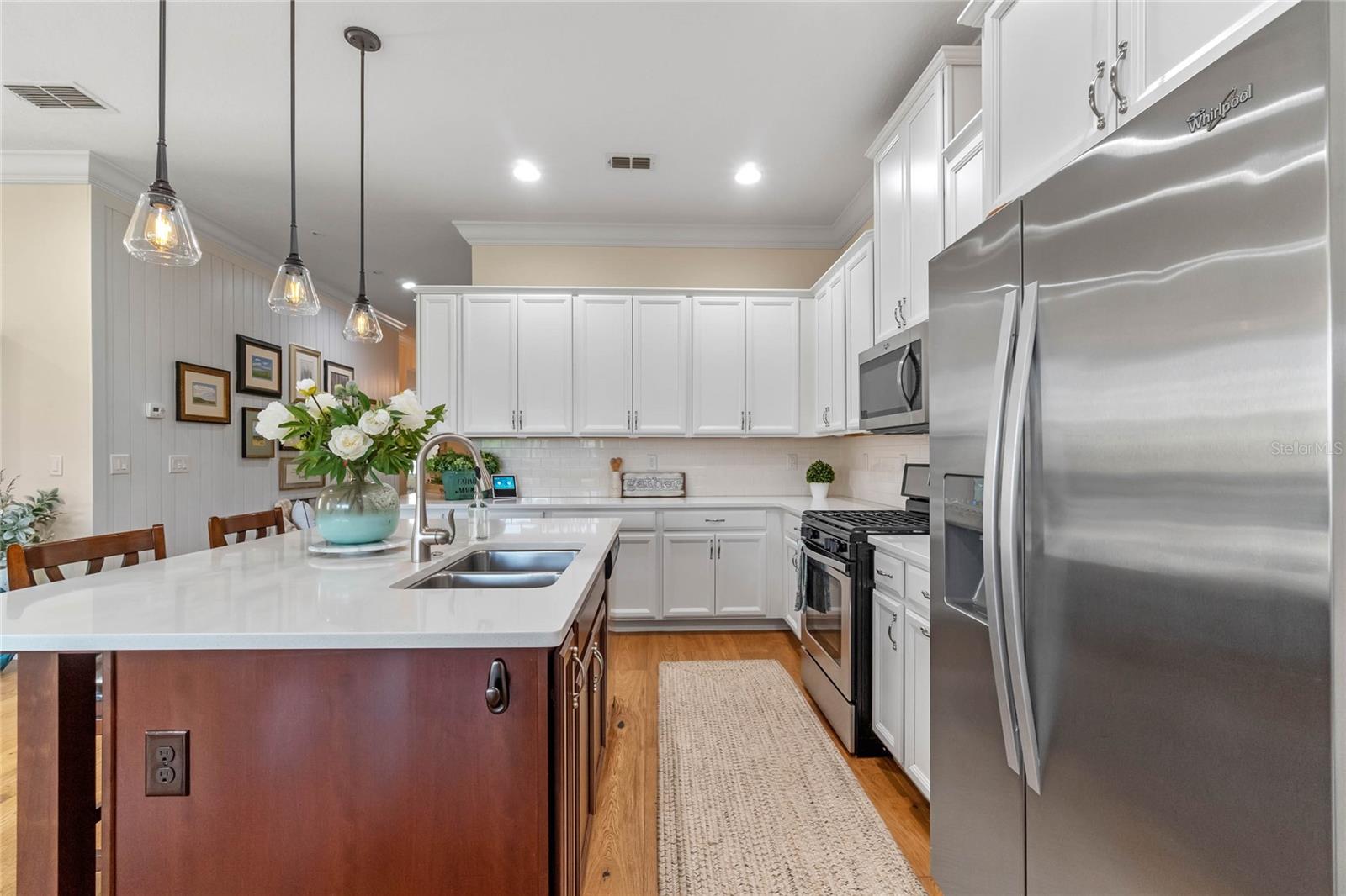 Image 8 of 58 For 4907 Fountainwood Drive