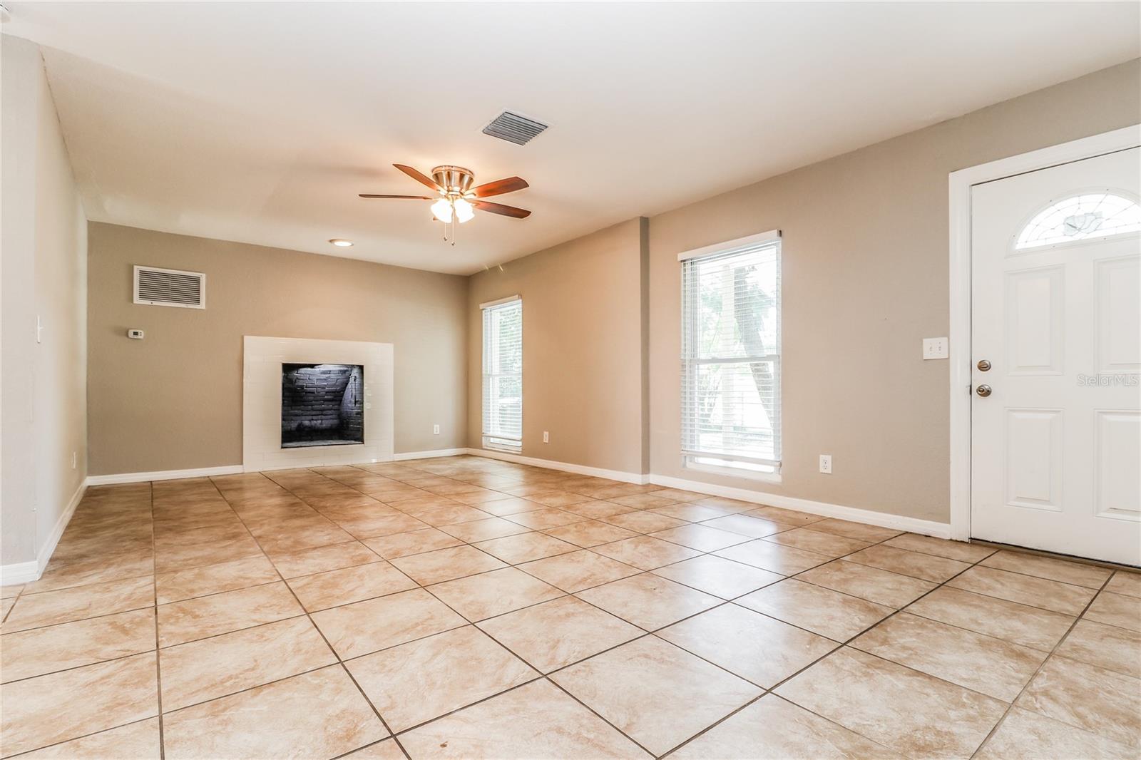 Image 3 of 16 For 8601 Chinaberry Drive