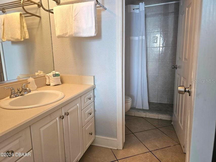 Image 5 of 23 For 1233 Atlantic Avenue 1040