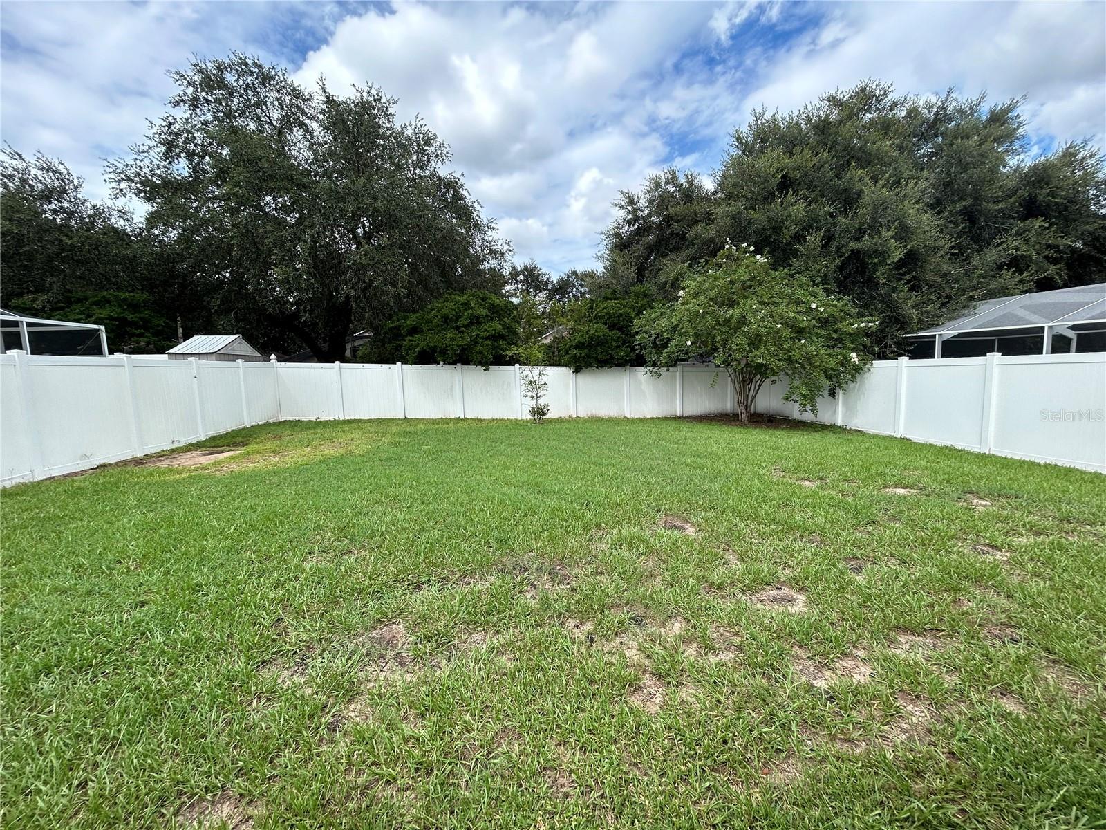 Listing photo id 24 for 108 Chardonnay Place