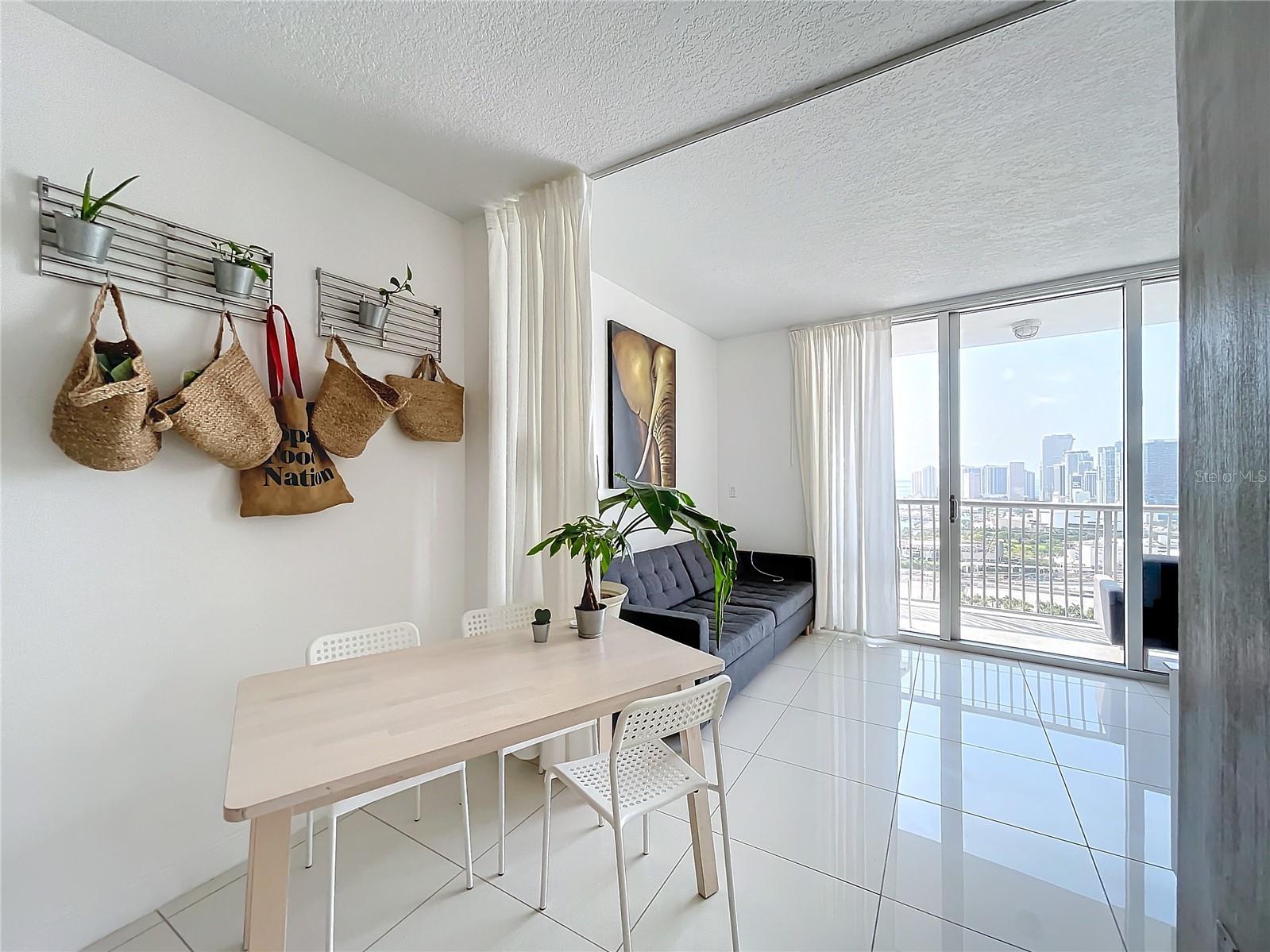 Image 9 of 43 For 1750 Bayshore Drive 3708