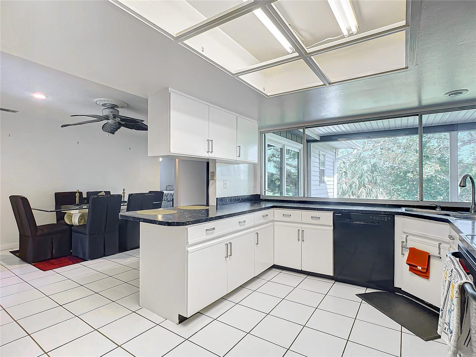 Image 13 of 64 For 2281 Union Circle