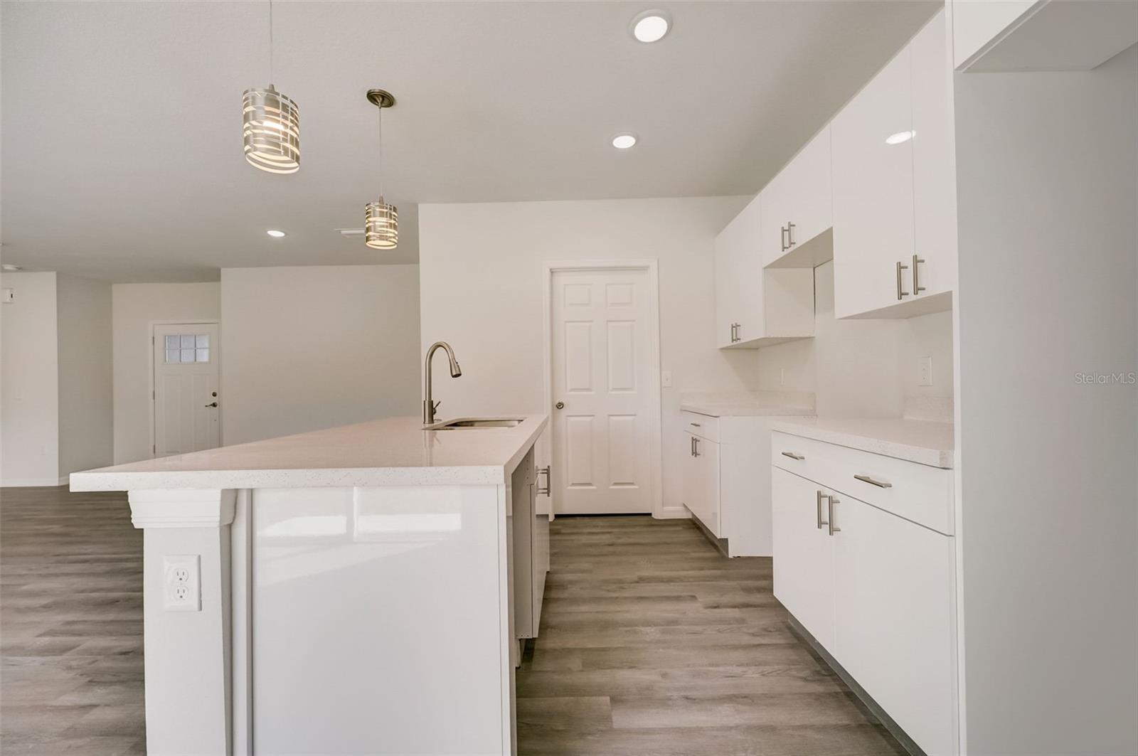 Image 13 of 40 For 1308 Hillsborough Court
