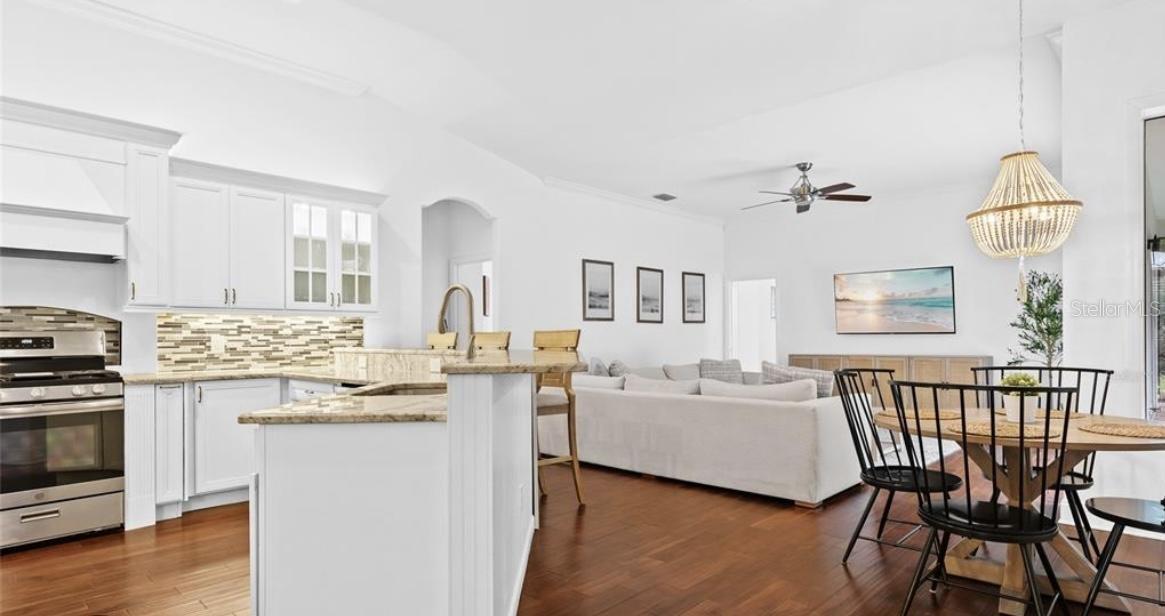 Listing photo id 5 for 6839 Turnberry Isle Court