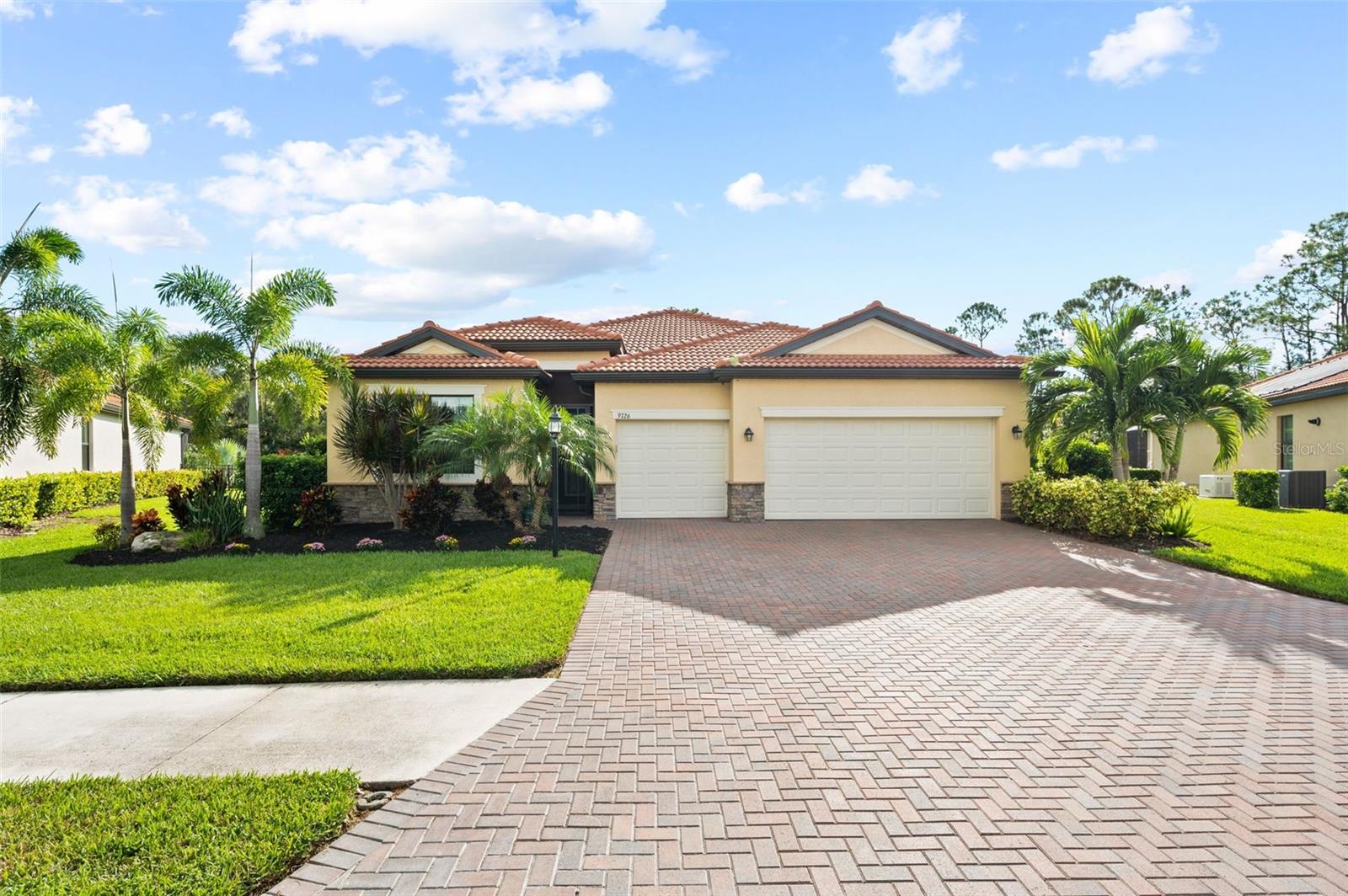 Details for 9726 Carnoustie Place, BRADENTON, FL 34211