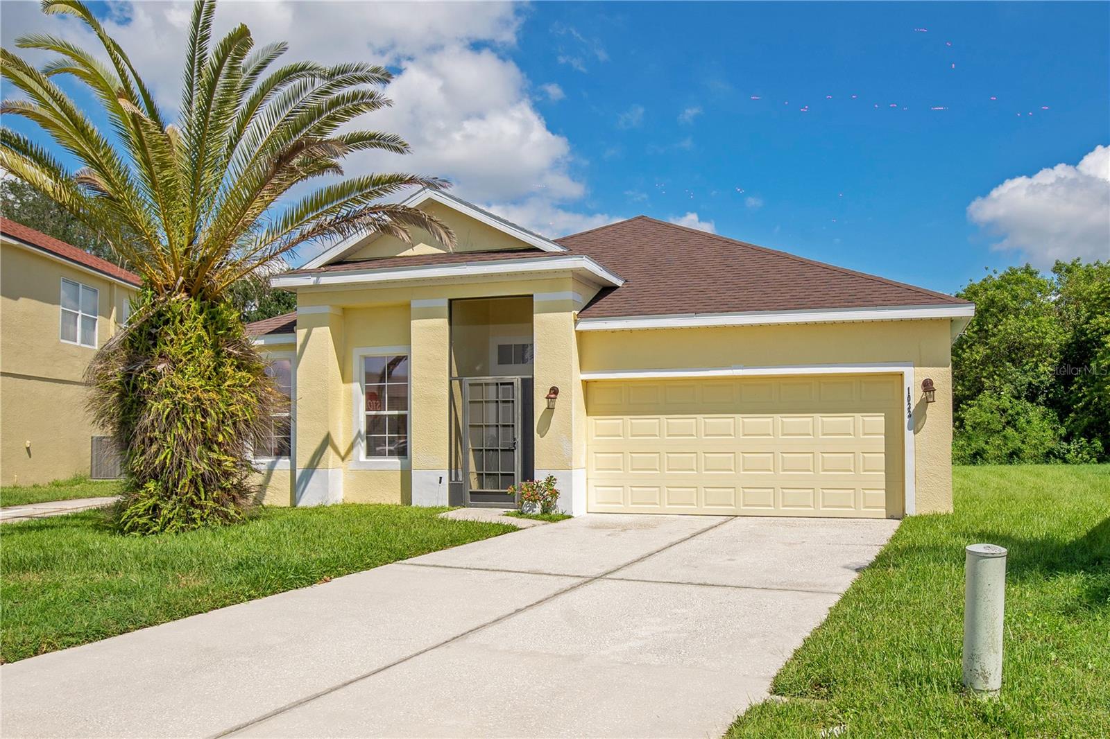 Details for 1033 Hacienda Circle, KISSIMMEE, FL 34741