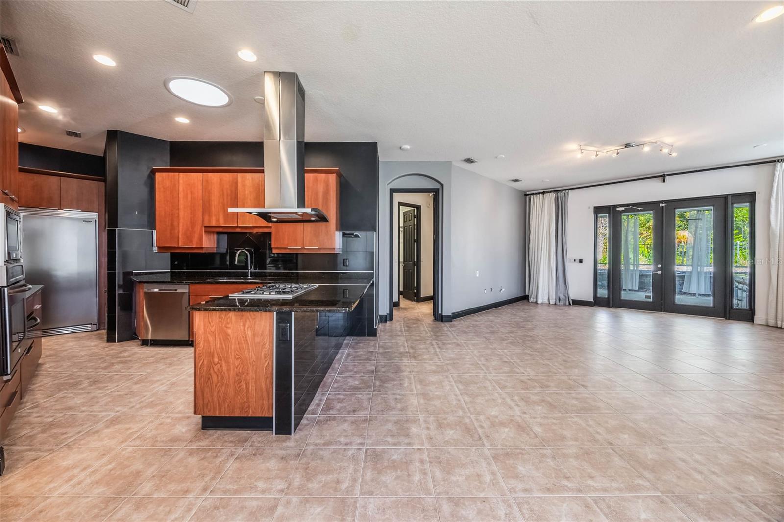 Image 10 of 45 For 349 La Creek Court