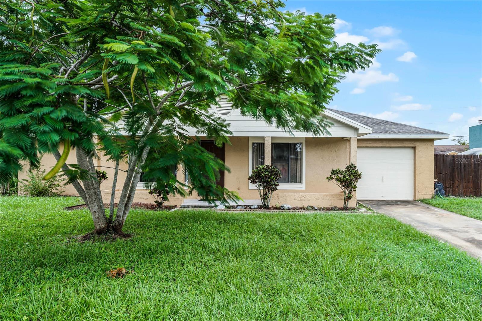 Details for 115 Hibiscus Lane, KISSIMMEE, FL 34743