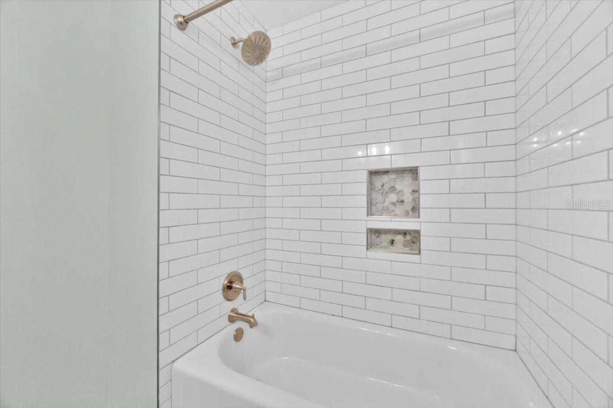 Image 12 of 26 For 2811 Vine Street