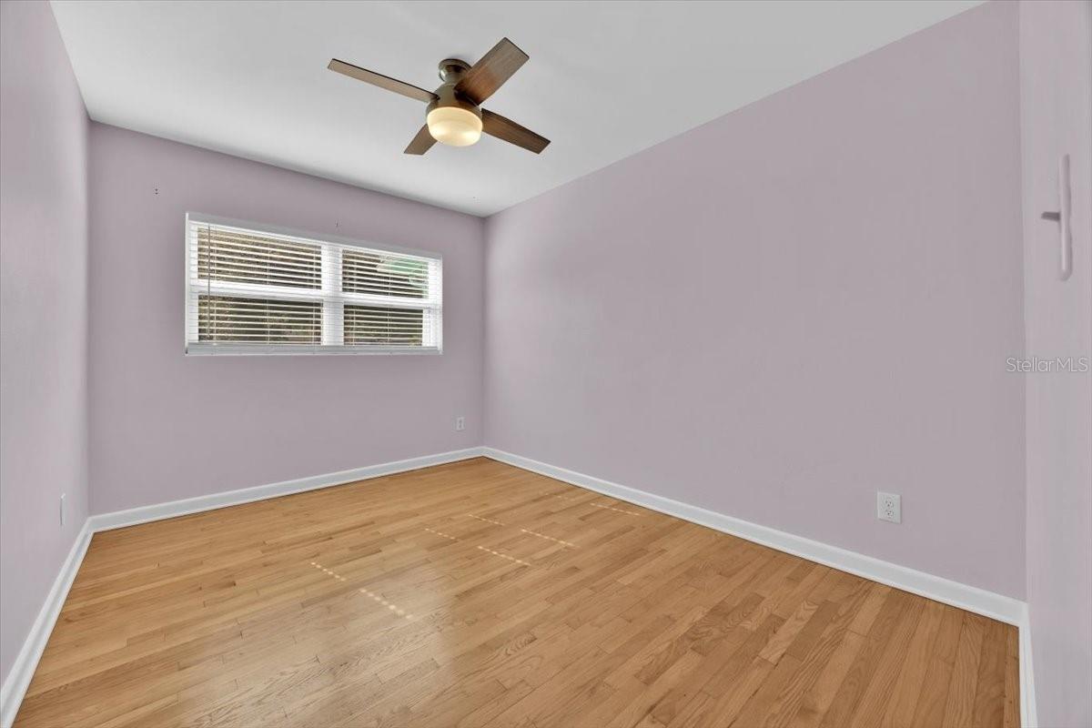 Image 13 of 26 For 2811 Vine Street