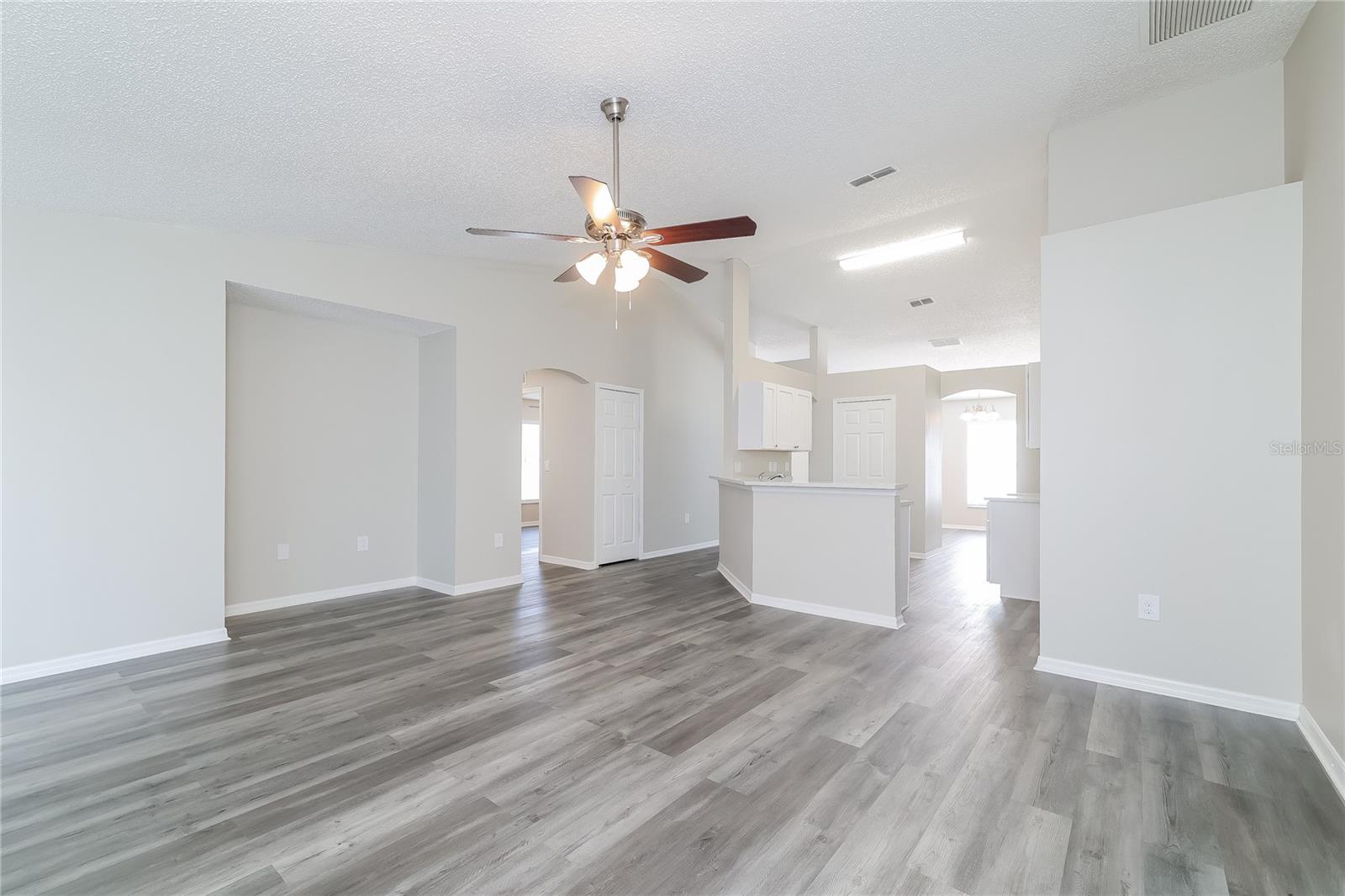 Image 4 of 16 For 1615 Pilchard Court