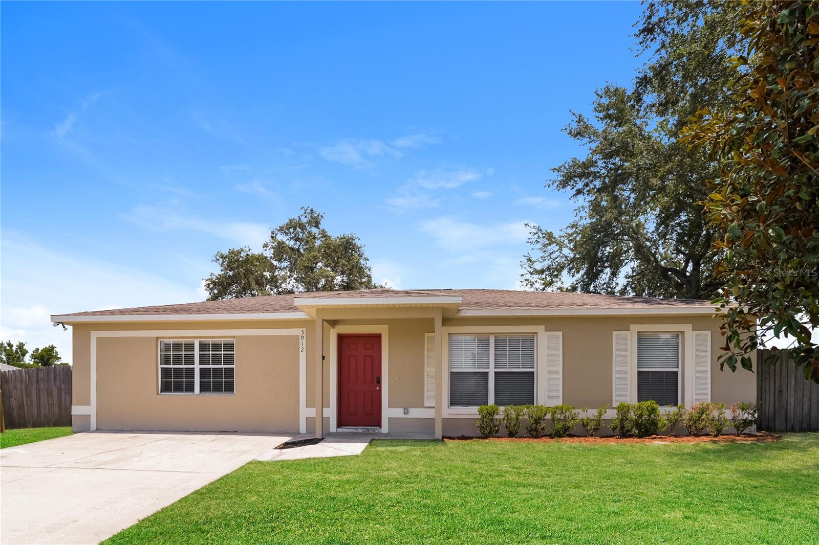 Details for 52 Community Drive, DEBARY, FL 32713