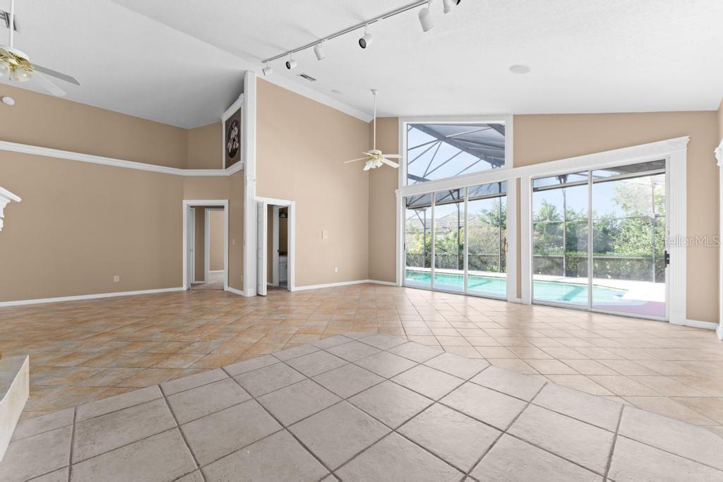 Image 11 of 59 For 2128 Lake Crescent Court