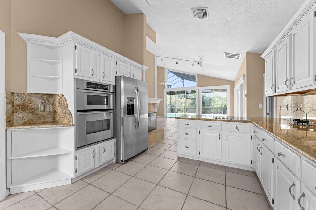 Image 15 of 59 For 2128 Lake Crescent Court