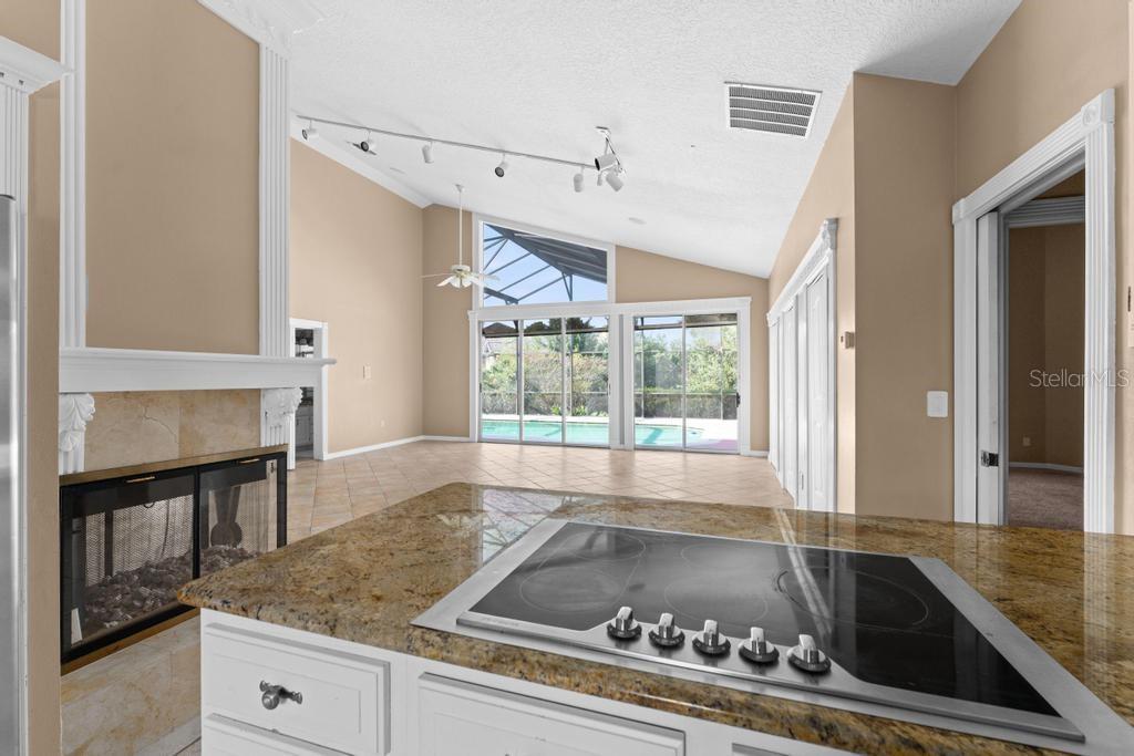 Image 17 of 59 For 2128 Lake Crescent Court