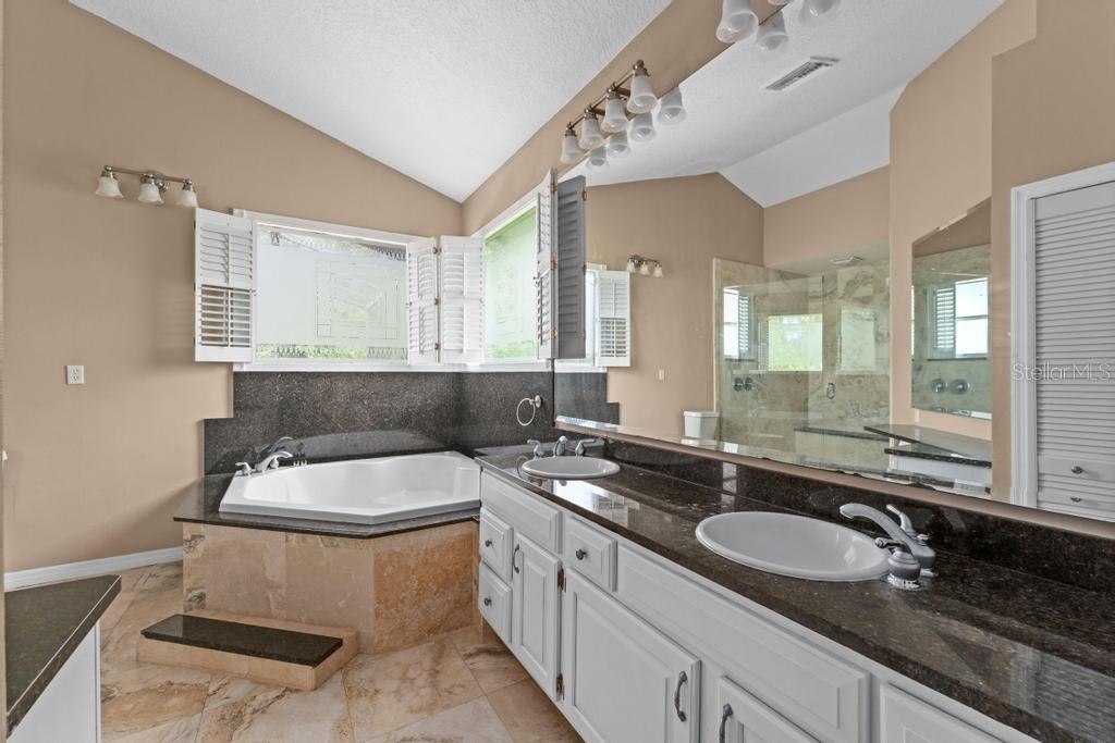 Image 21 of 59 For 2128 Lake Crescent Court
