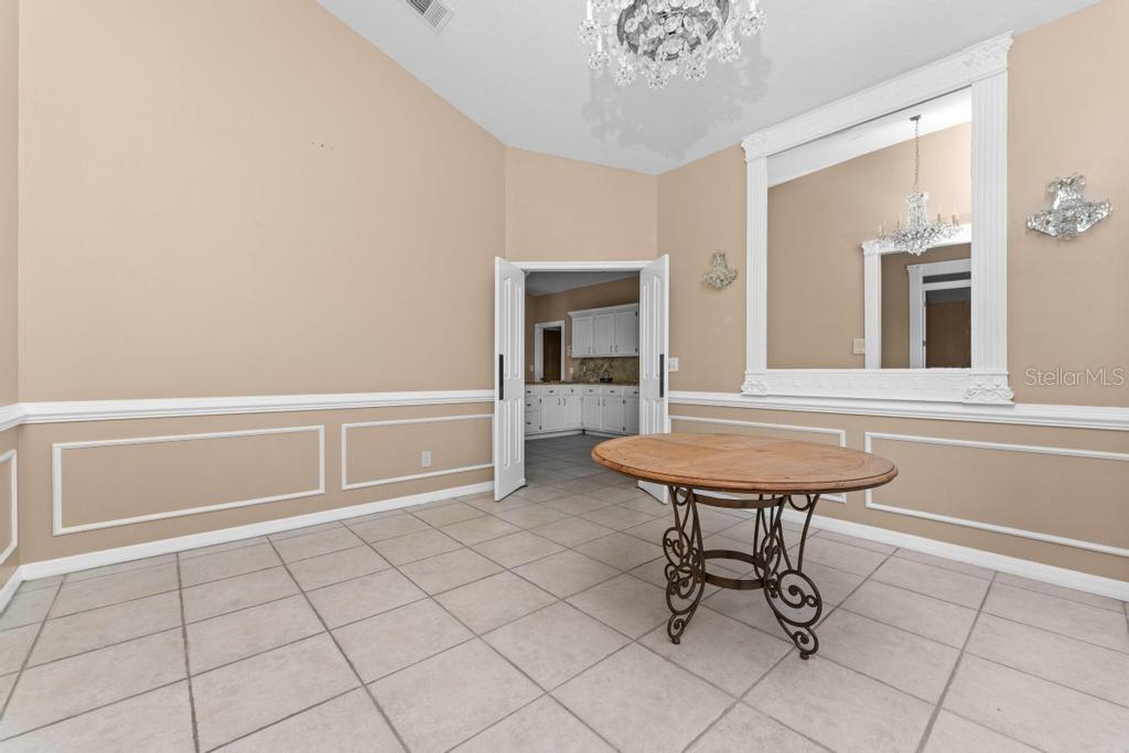 Image 6 of 59 For 2128 Lake Crescent Court