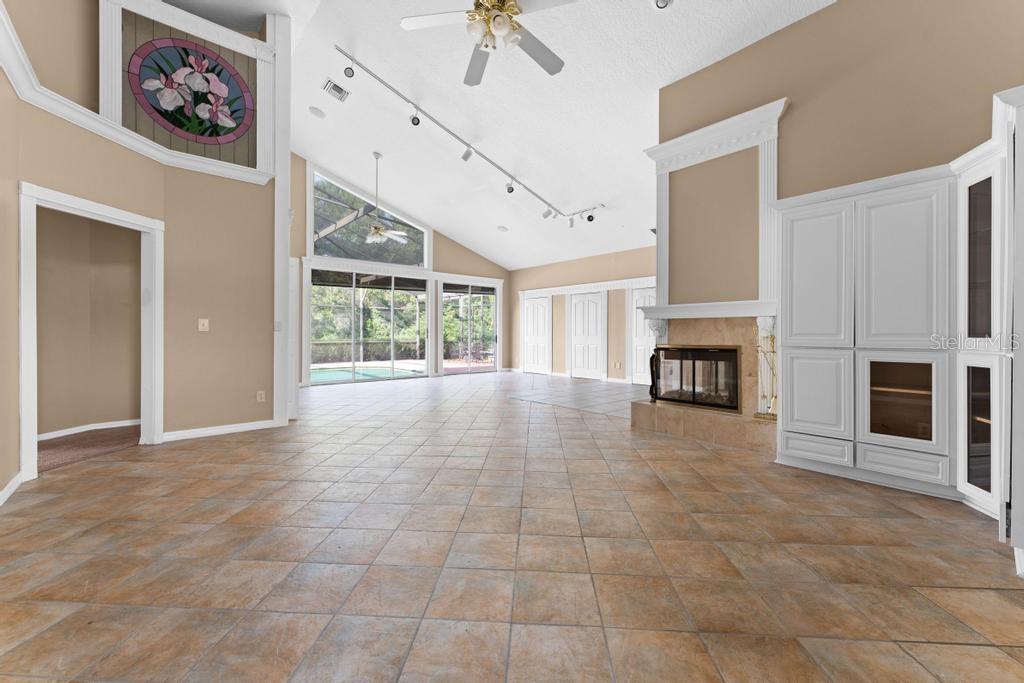Image 8 of 59 For 2128 Lake Crescent Court