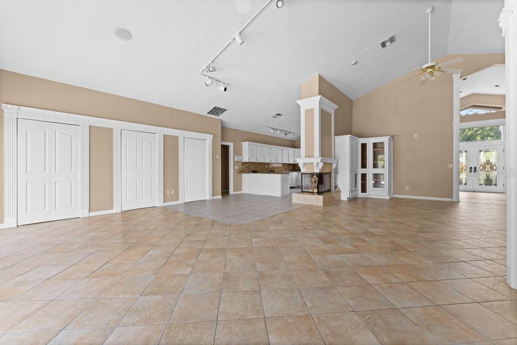 Image 9 of 59 For 2128 Lake Crescent Court