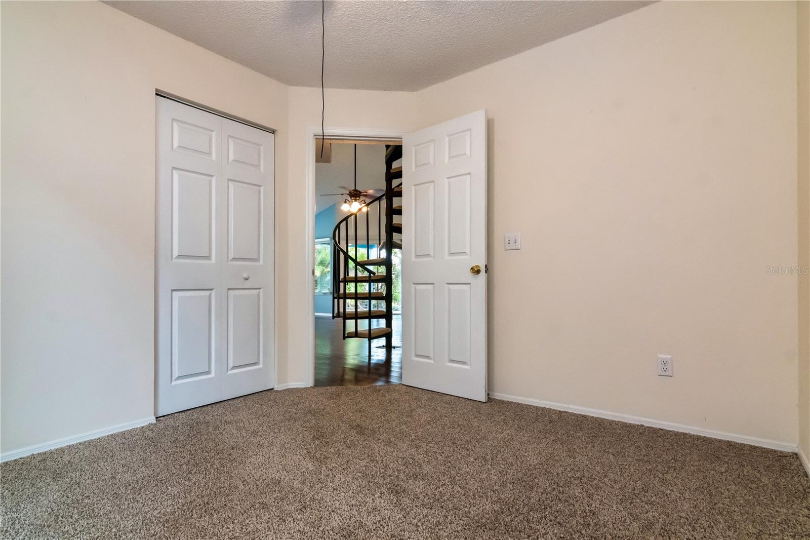 Image 12 of 19 For 10557 Glassborough Drive
