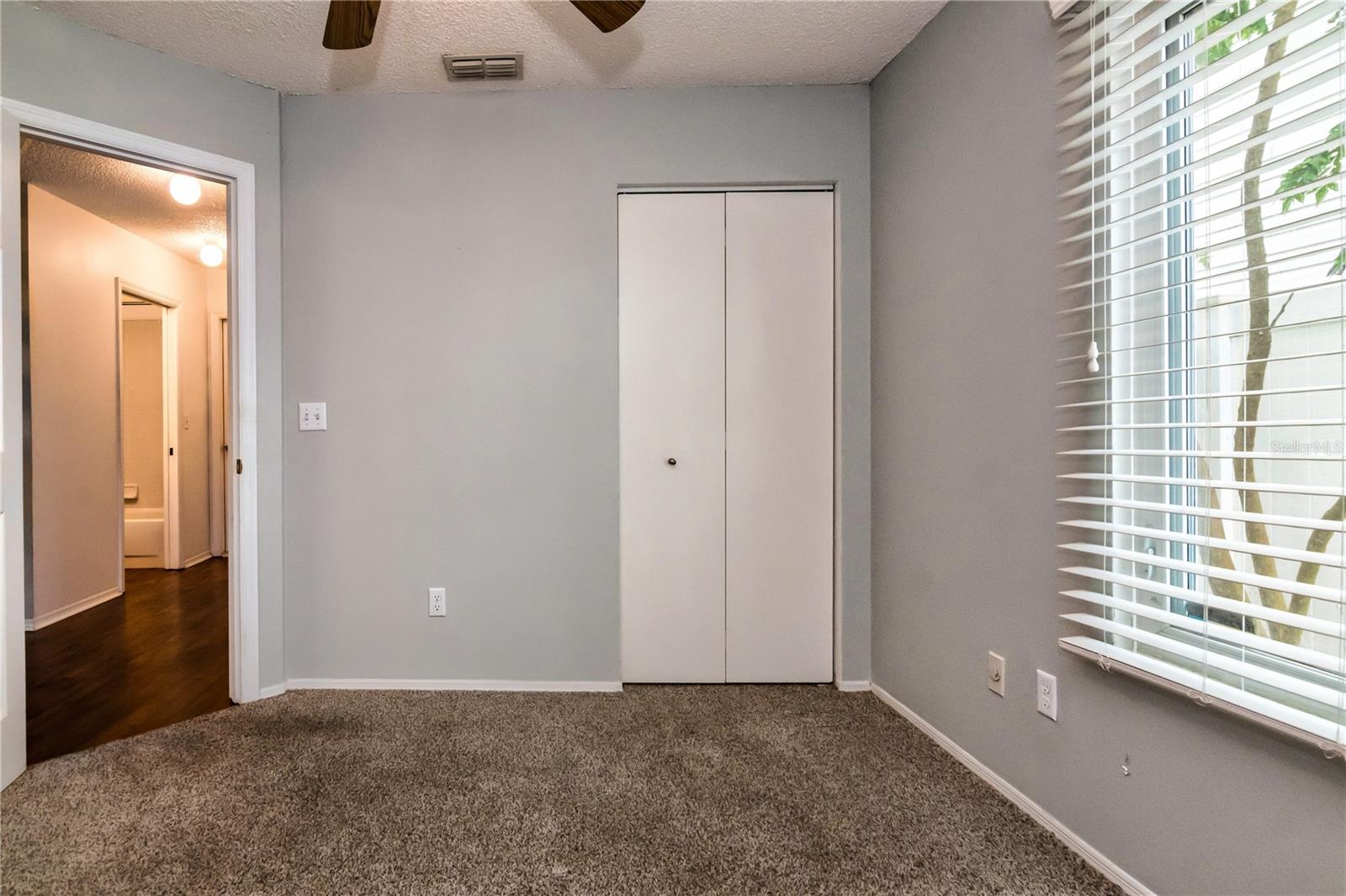Image 13 of 19 For 10557 Glassborough Drive