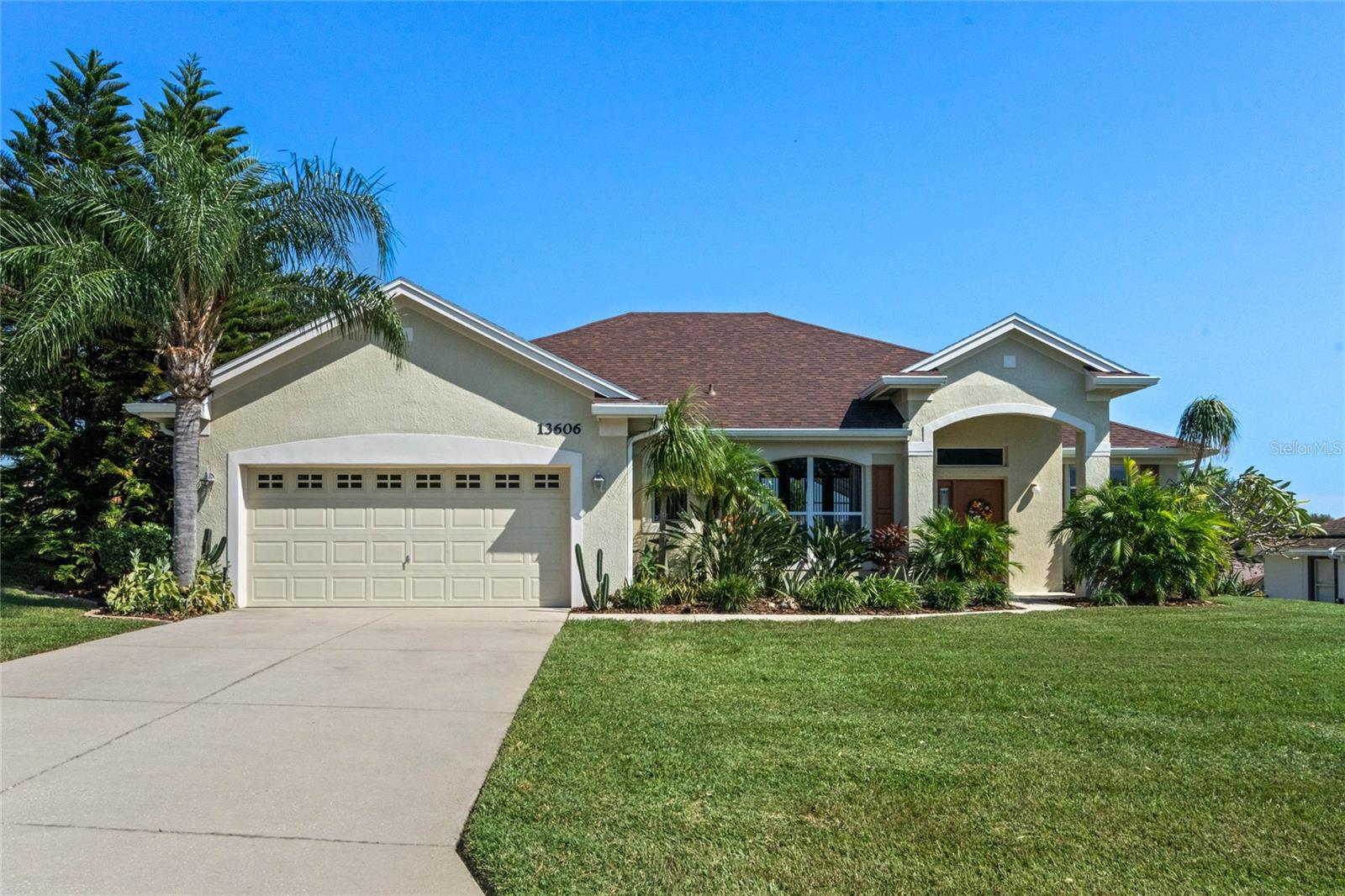 Details for 13606 Via Roma Circle, CLERMONT, FL 34711