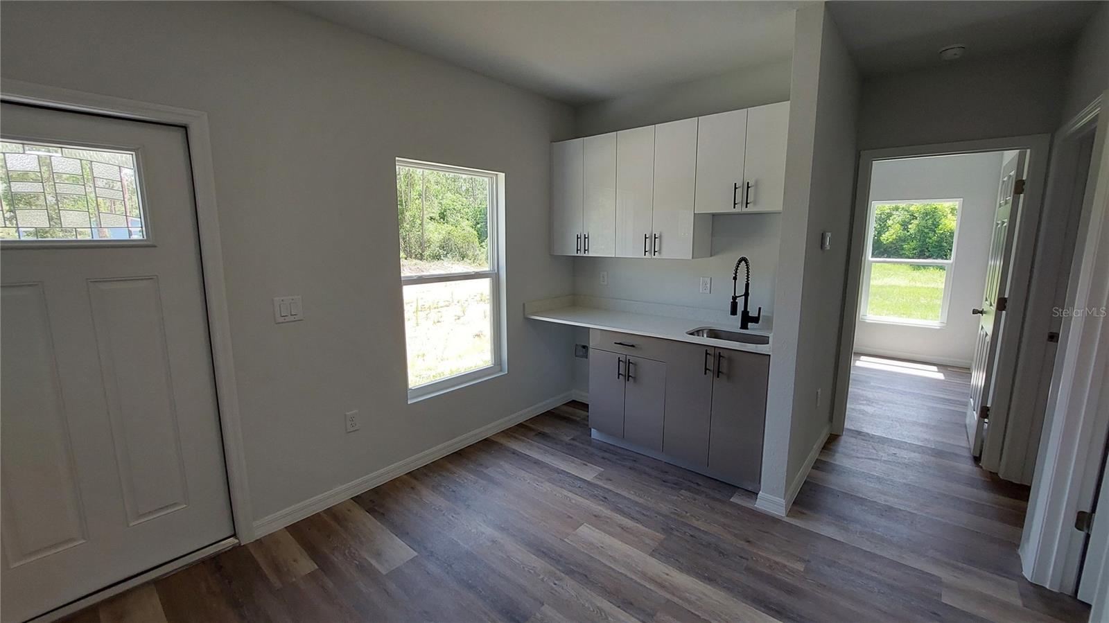 Image 10 of 28 For 1825 Lindenwood Drive
