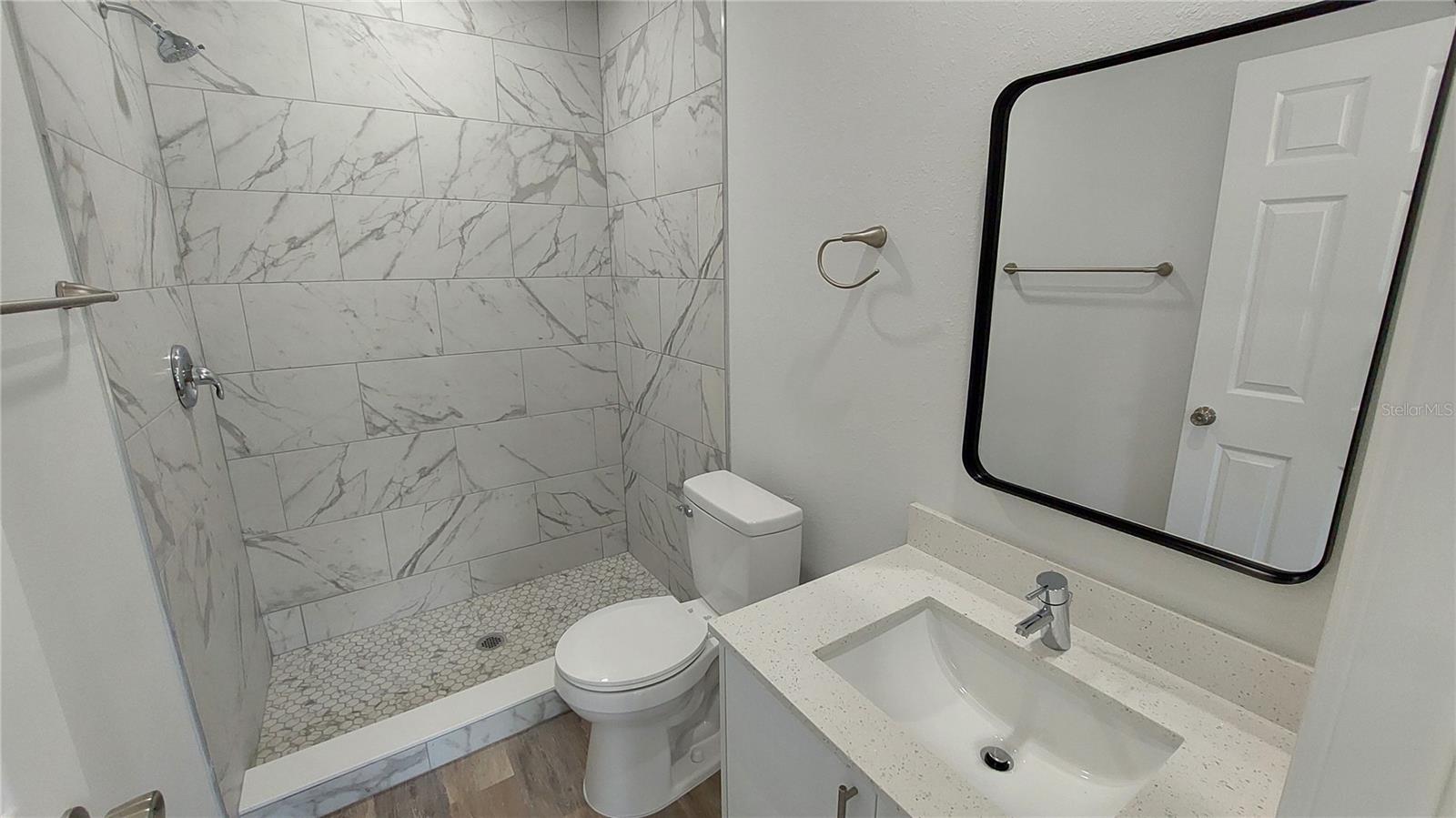 Image 12 of 28 For 1825 Lindenwood Drive
