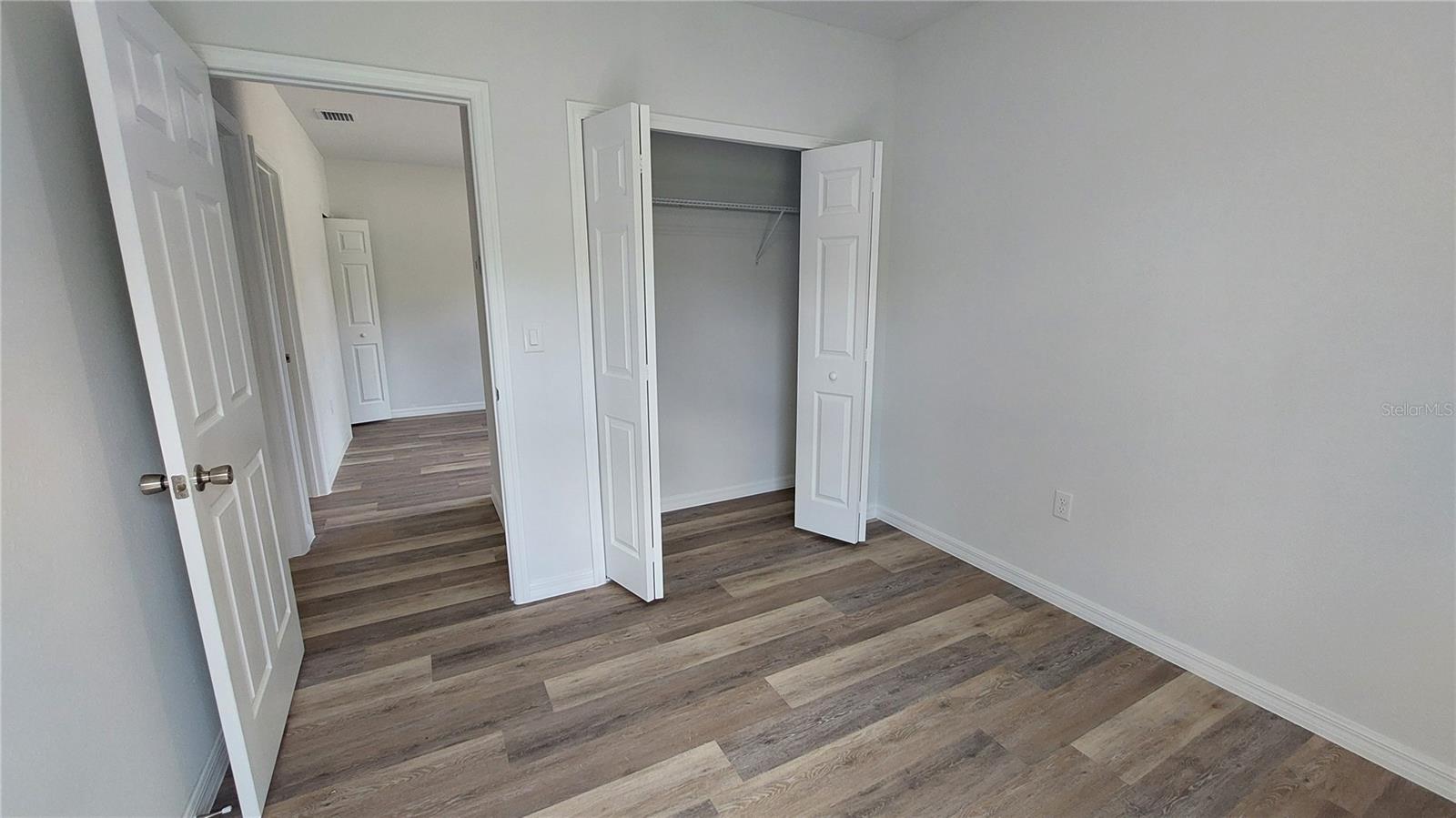 Image 14 of 28 For 1825 Lindenwood Drive