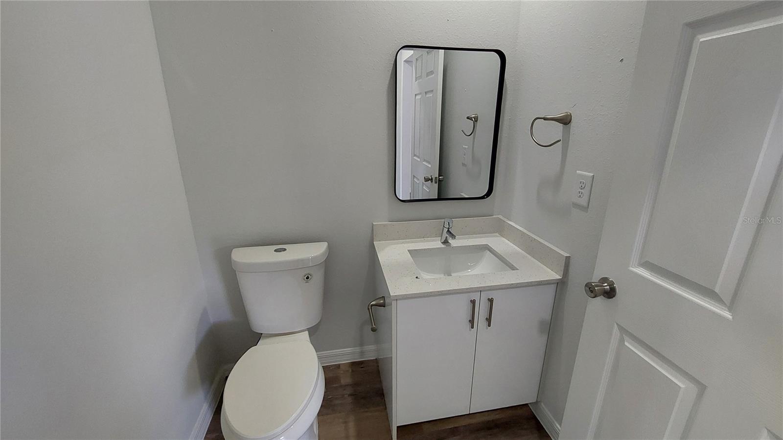 Image 15 of 28 For 1825 Lindenwood Drive