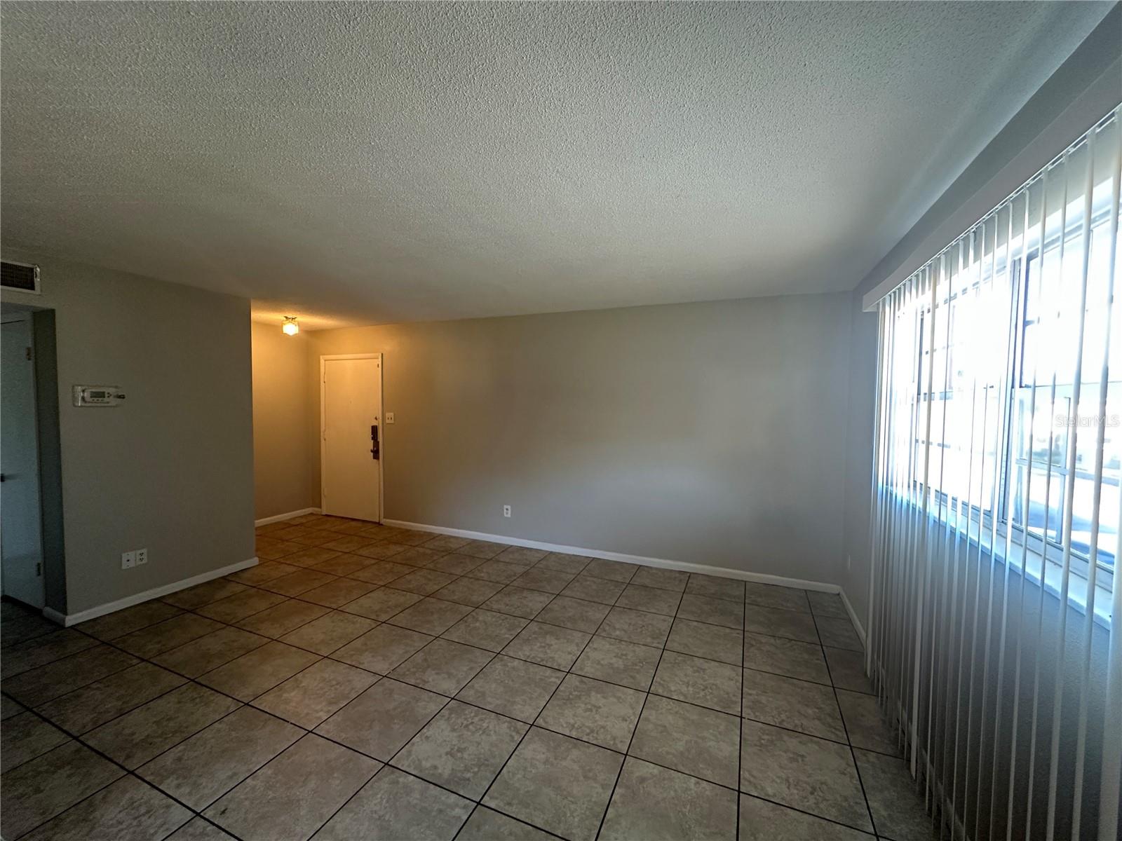 Image 4 of 10 For 5505 Hernandes Drive 238