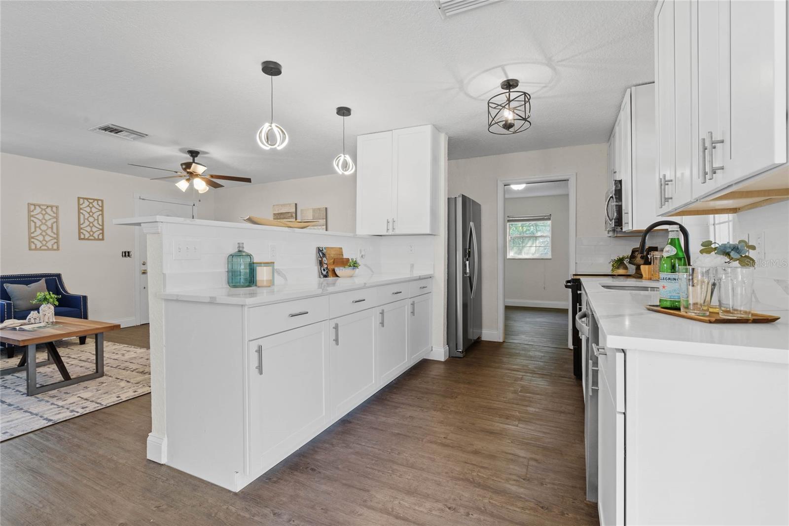 Image 15 of 49 For 2259 Howland Boulevard