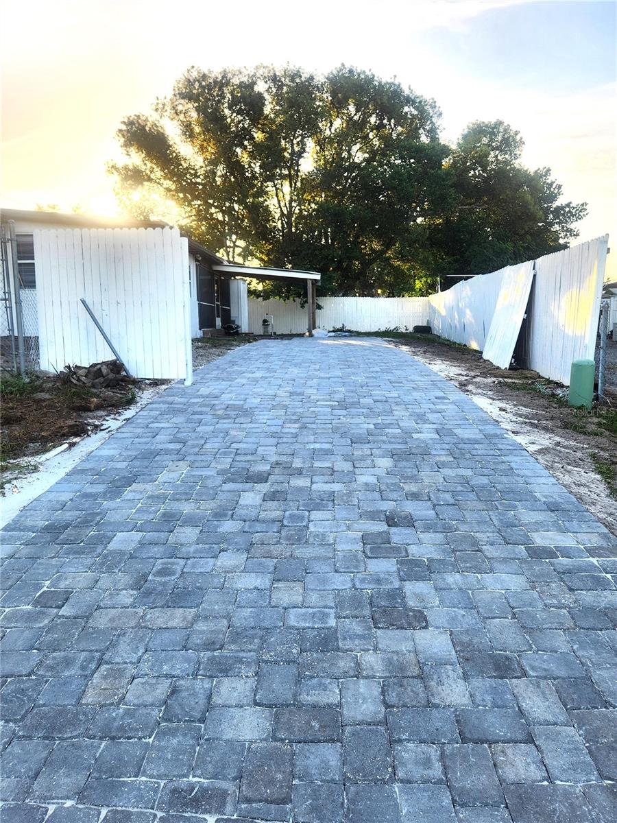 Image 2 of 49 For 2259 Howland Boulevard