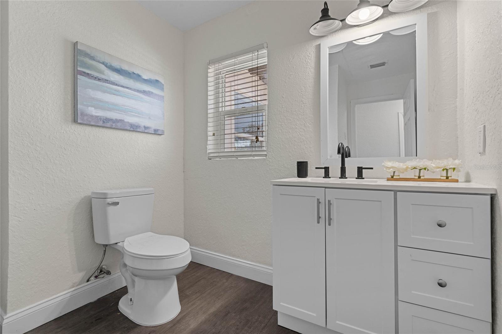 Image 27 of 49 For 2259 Howland Boulevard