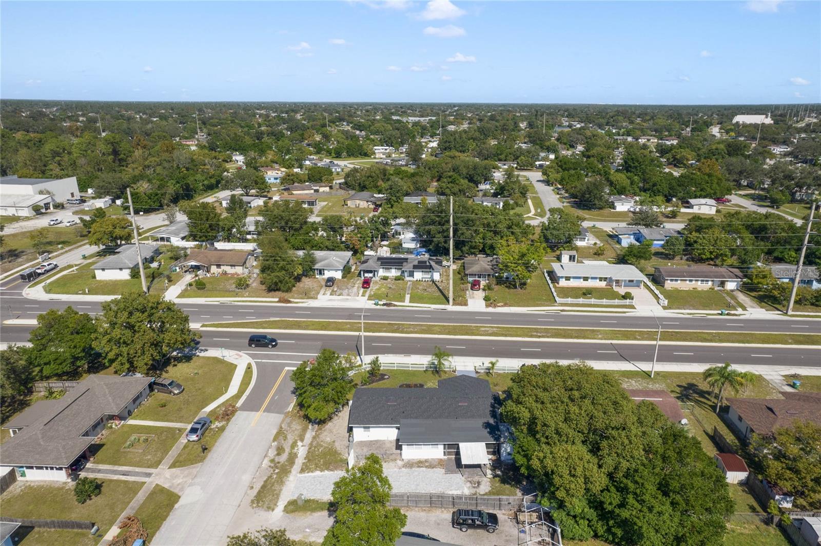 Image 40 of 49 For 2259 Howland Boulevard