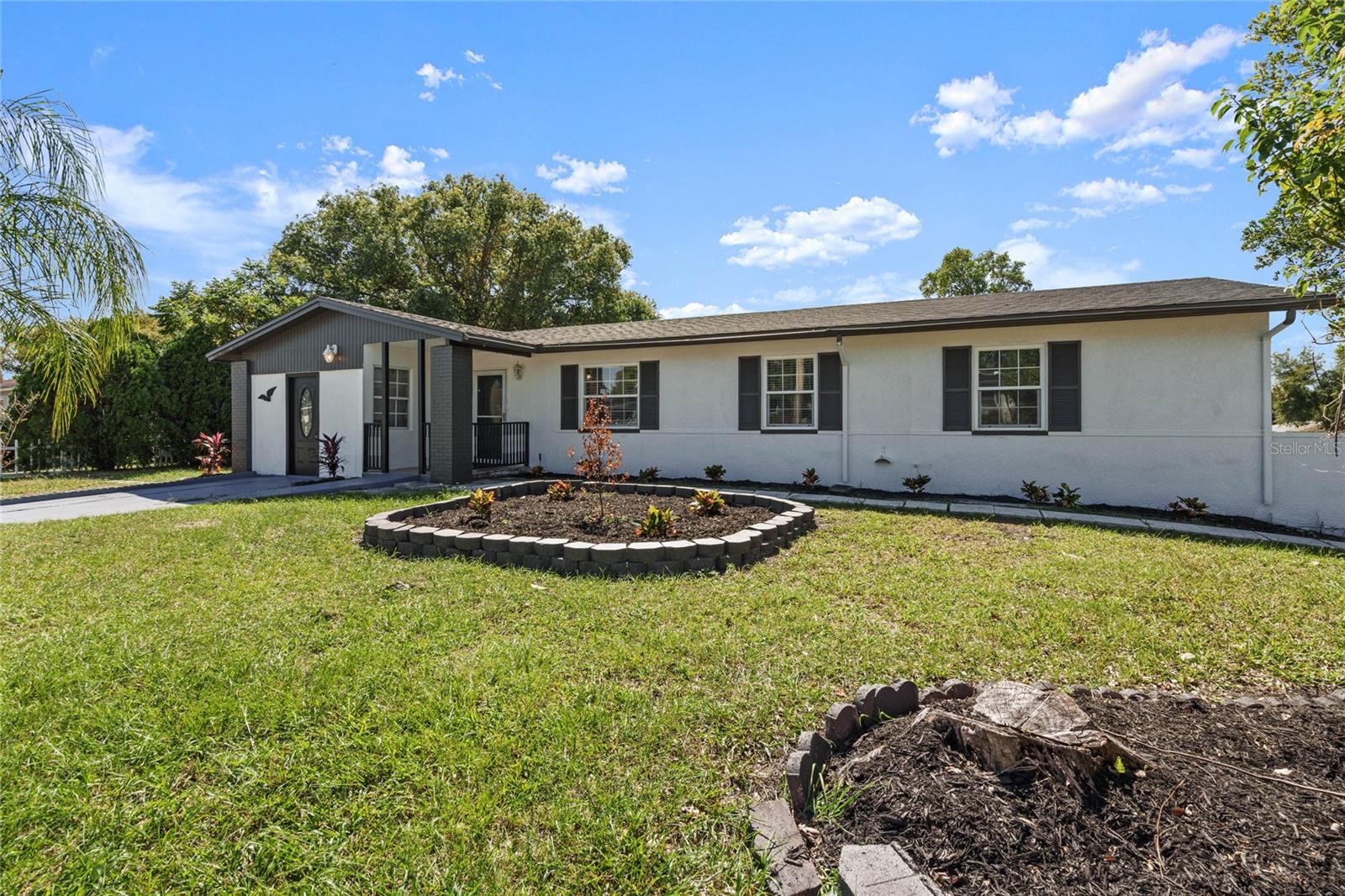 Image 6 of 49 For 2259 Howland Boulevard