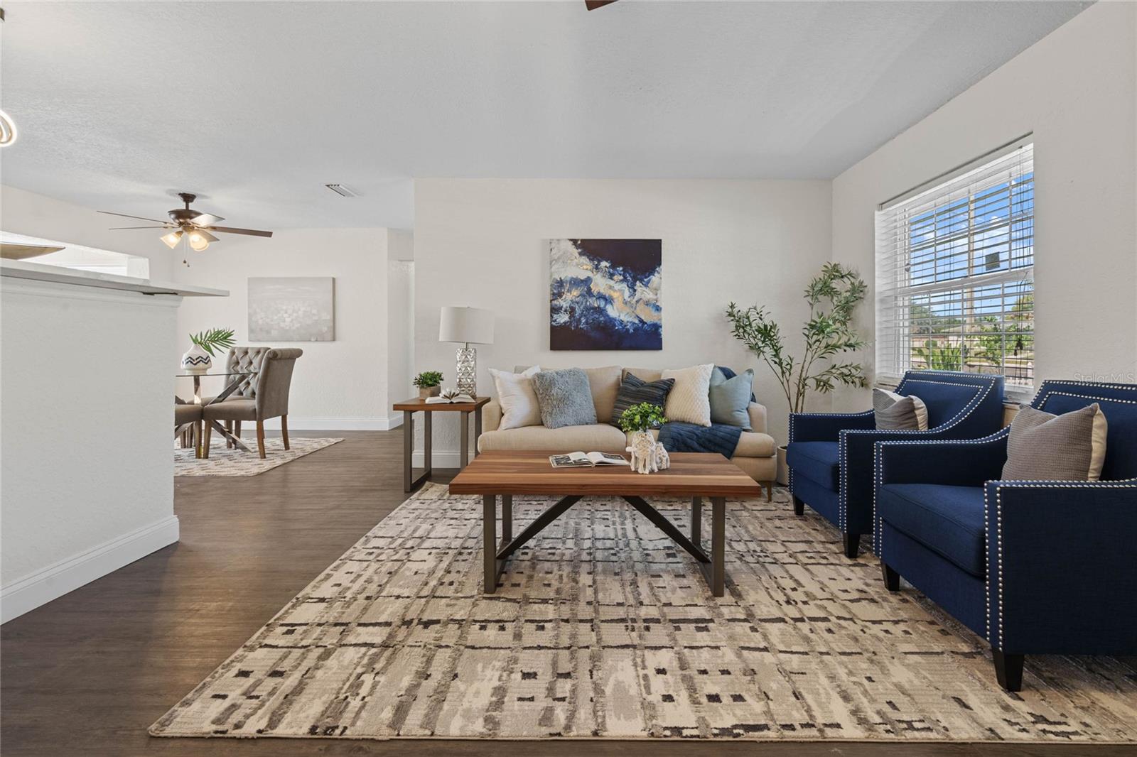Image 9 of 49 For 2259 Howland Boulevard