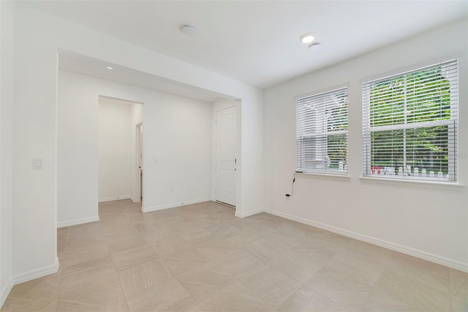 Image 4 of 23 For 159 Aulin Avenue
