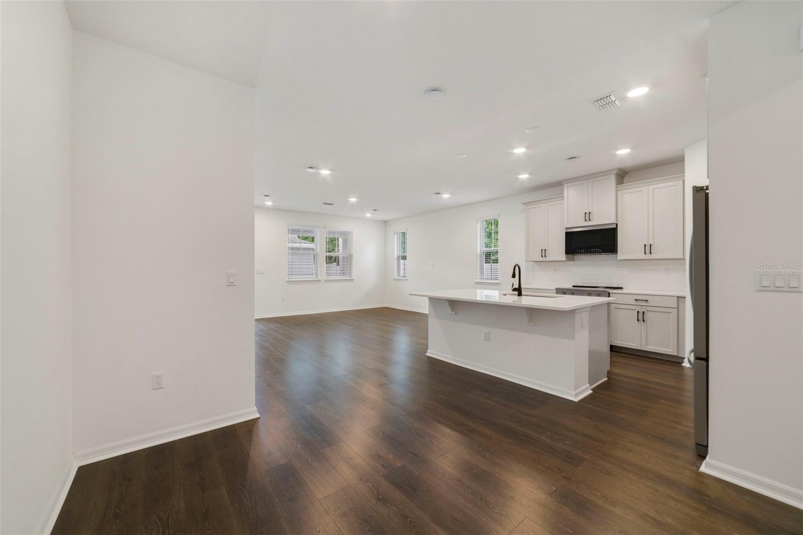 Image 11 of 25 For 155 Aulin Avenue