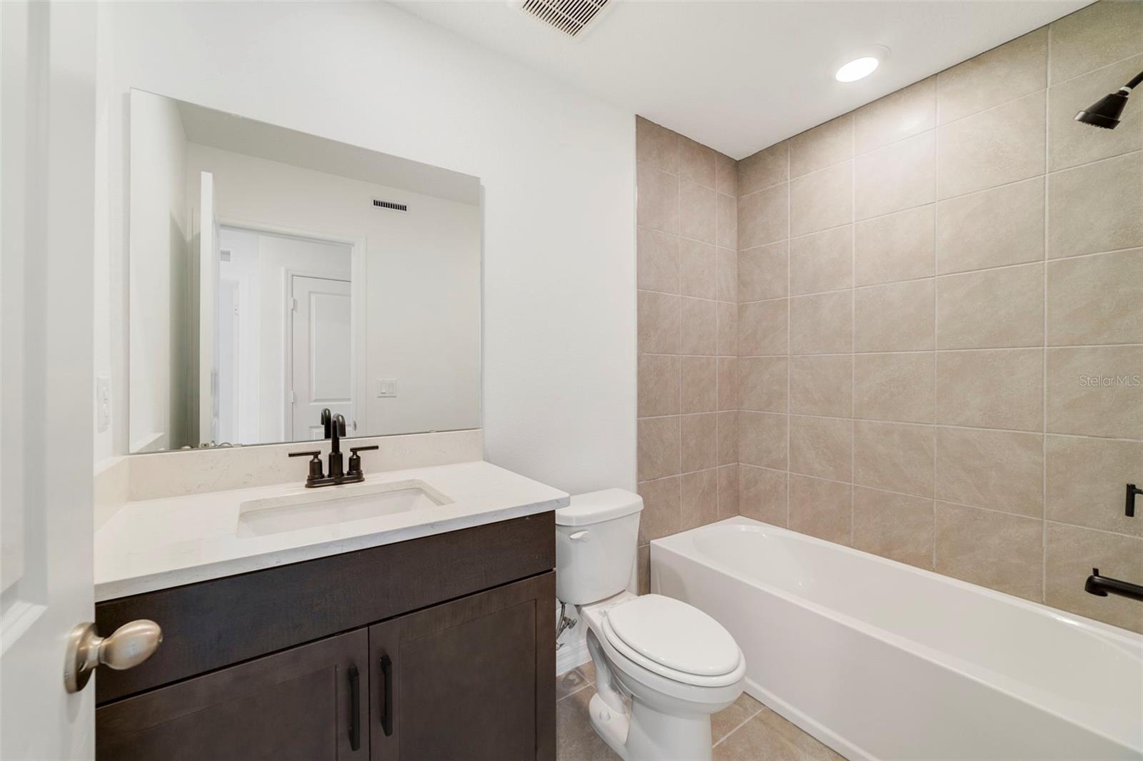 Image 20 of 25 For 155 Aulin Avenue