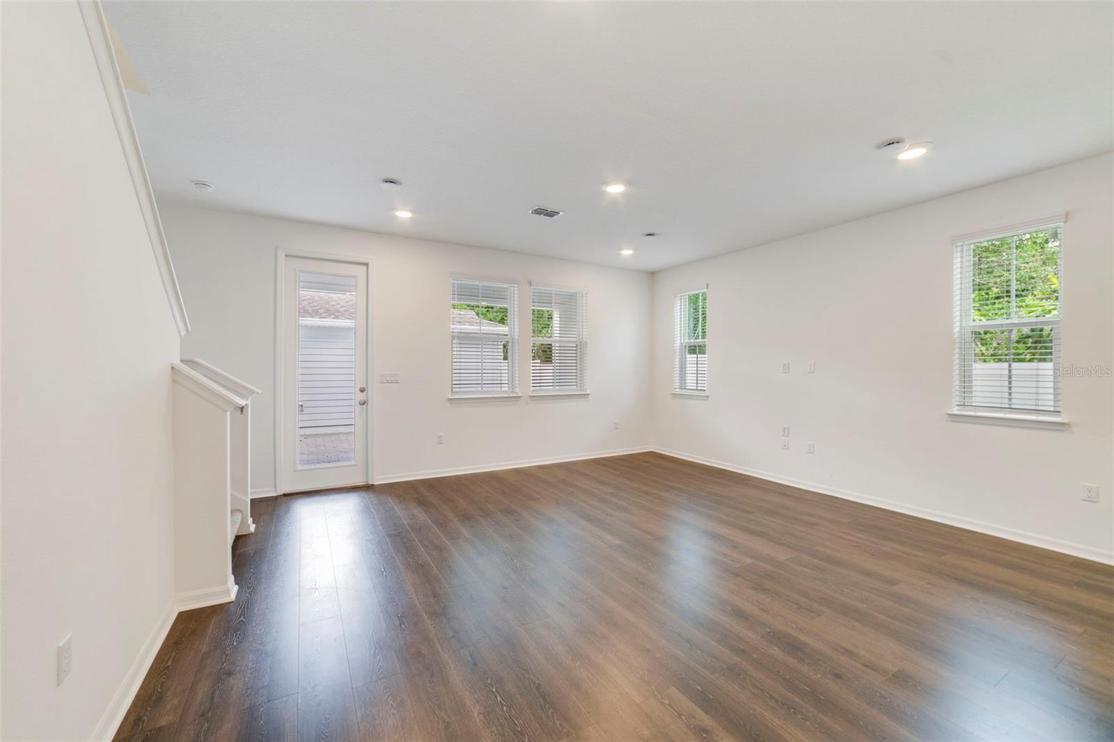 Image 8 of 25 For 155 Aulin Avenue