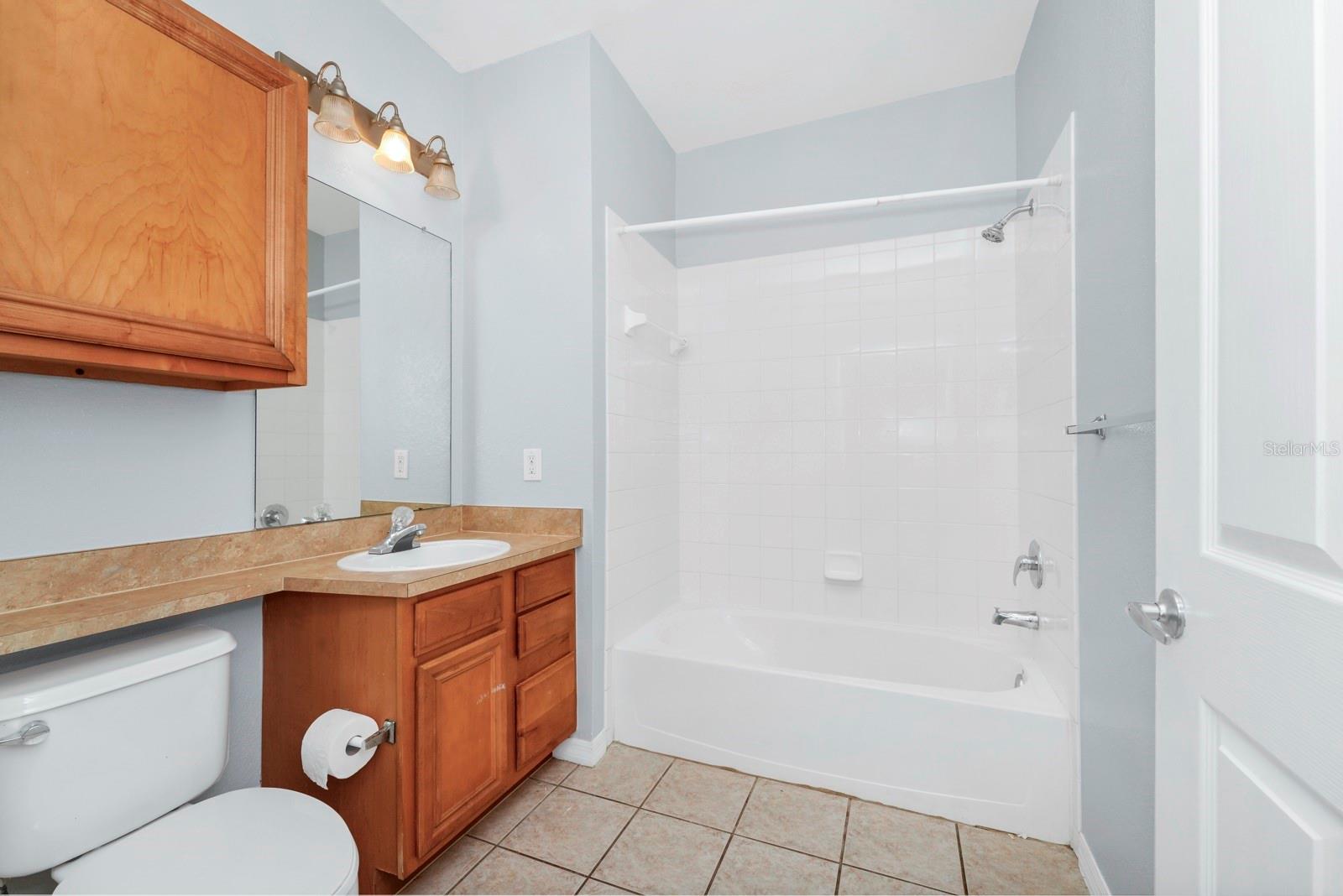 Image 20 of 37 For 6157 Metrowest Boulevard 106