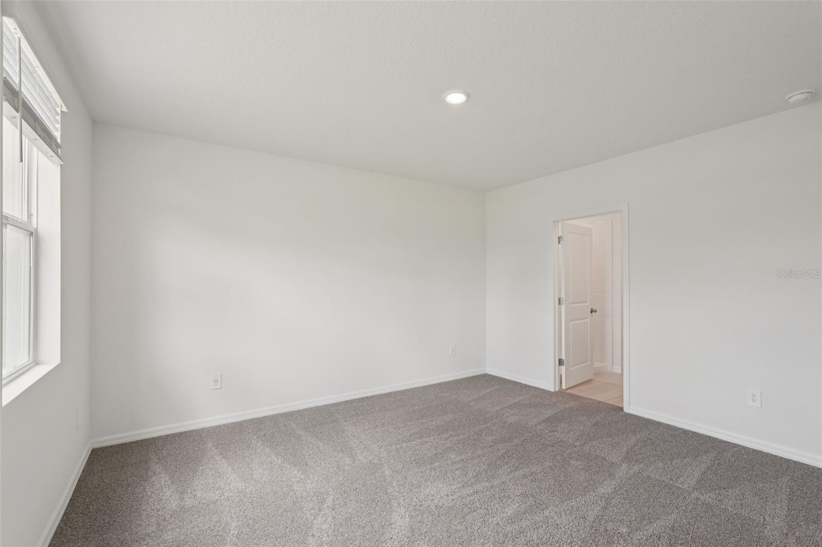 Image 20 of 35 For 14033 Crutchfield Court