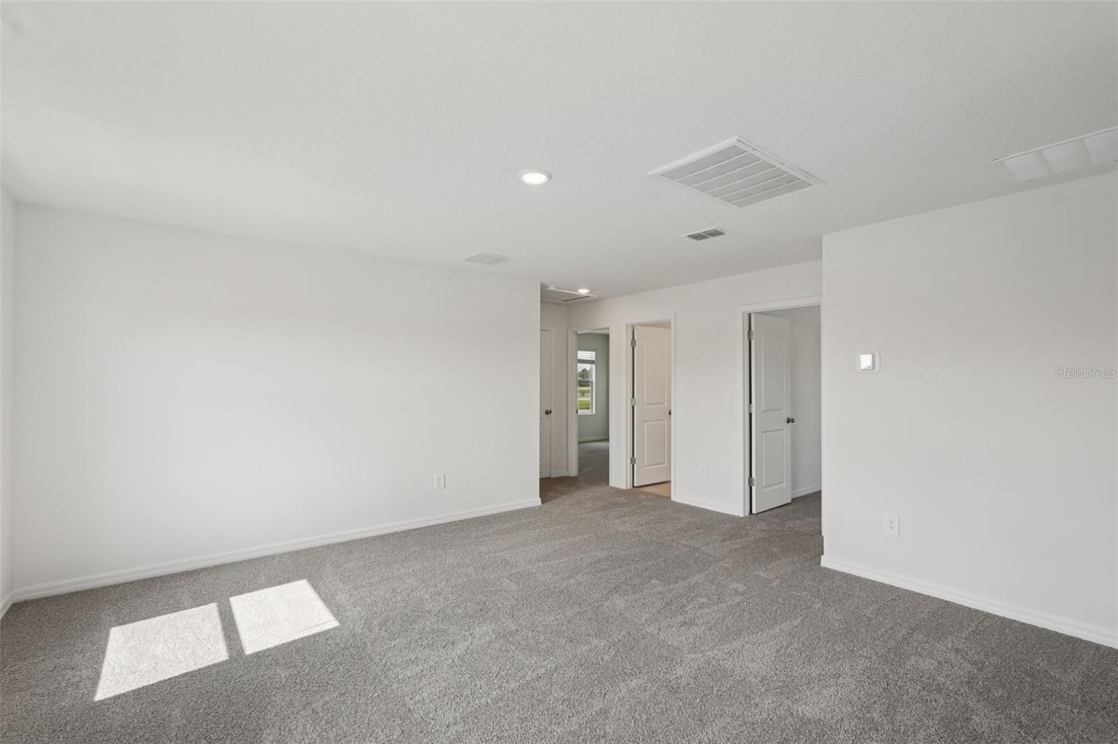 Image 21 of 35 For 14033 Crutchfield Court