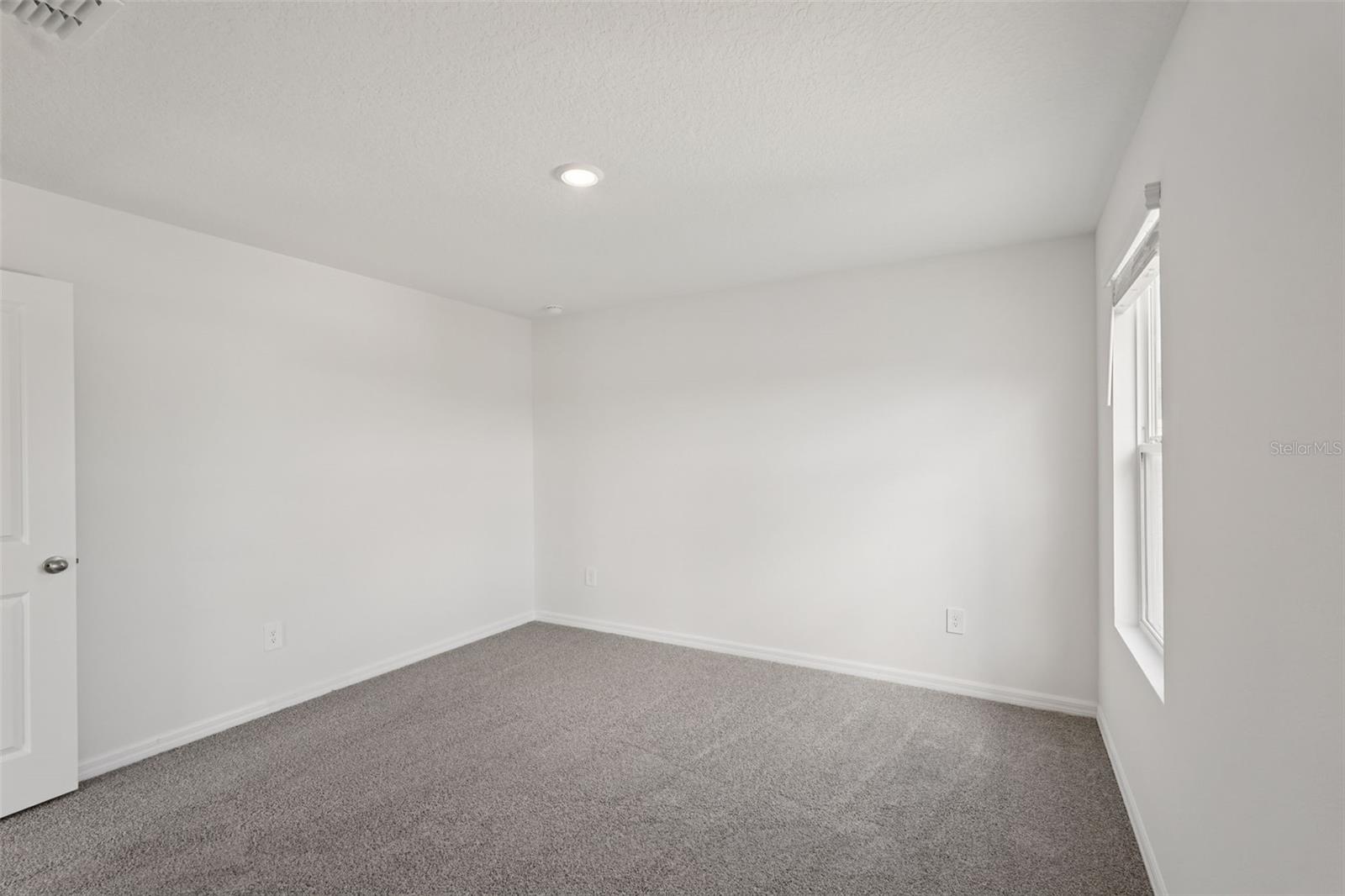 Image 25 of 35 For 14033 Crutchfield Court