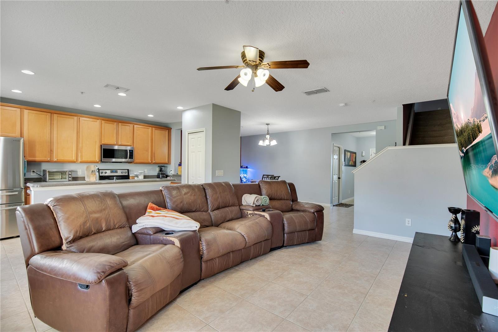 Image 9 of 33 For 2102 Cypress Bay Boulevard