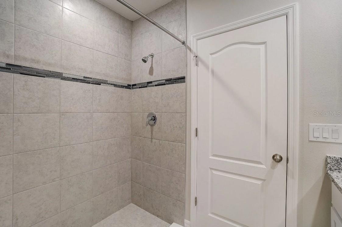 Image 23 of 30 For 2539 154th Place Road