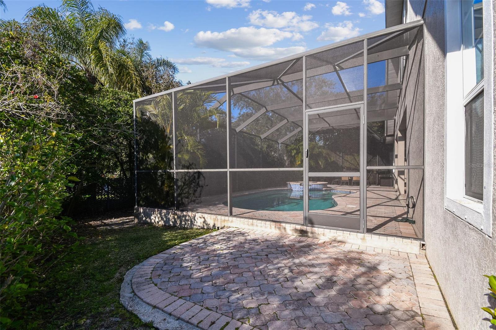 Listing photo id 88 for 11909 Mandevilla Court
