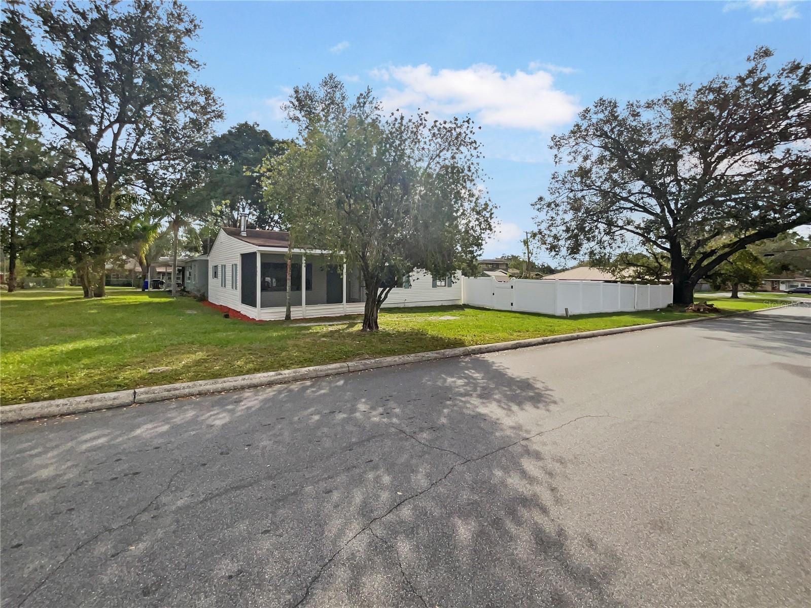 Details for 303 Carleton Street, LAKELAND, FL 33803